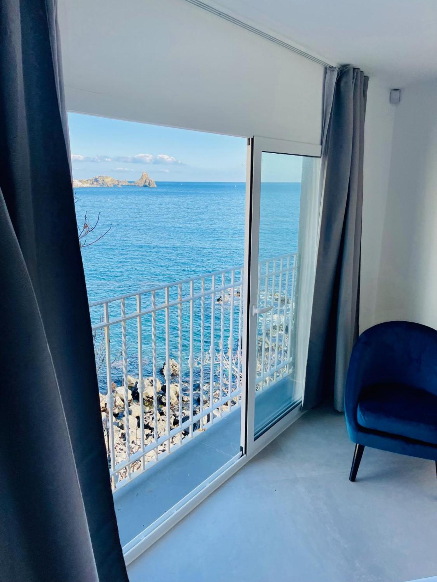 La Finestra Sul Mare Villa Aci Castello Kültér fotó